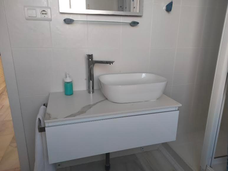 Apartamento Primera Linea De Playa Manilva Exterior photo
